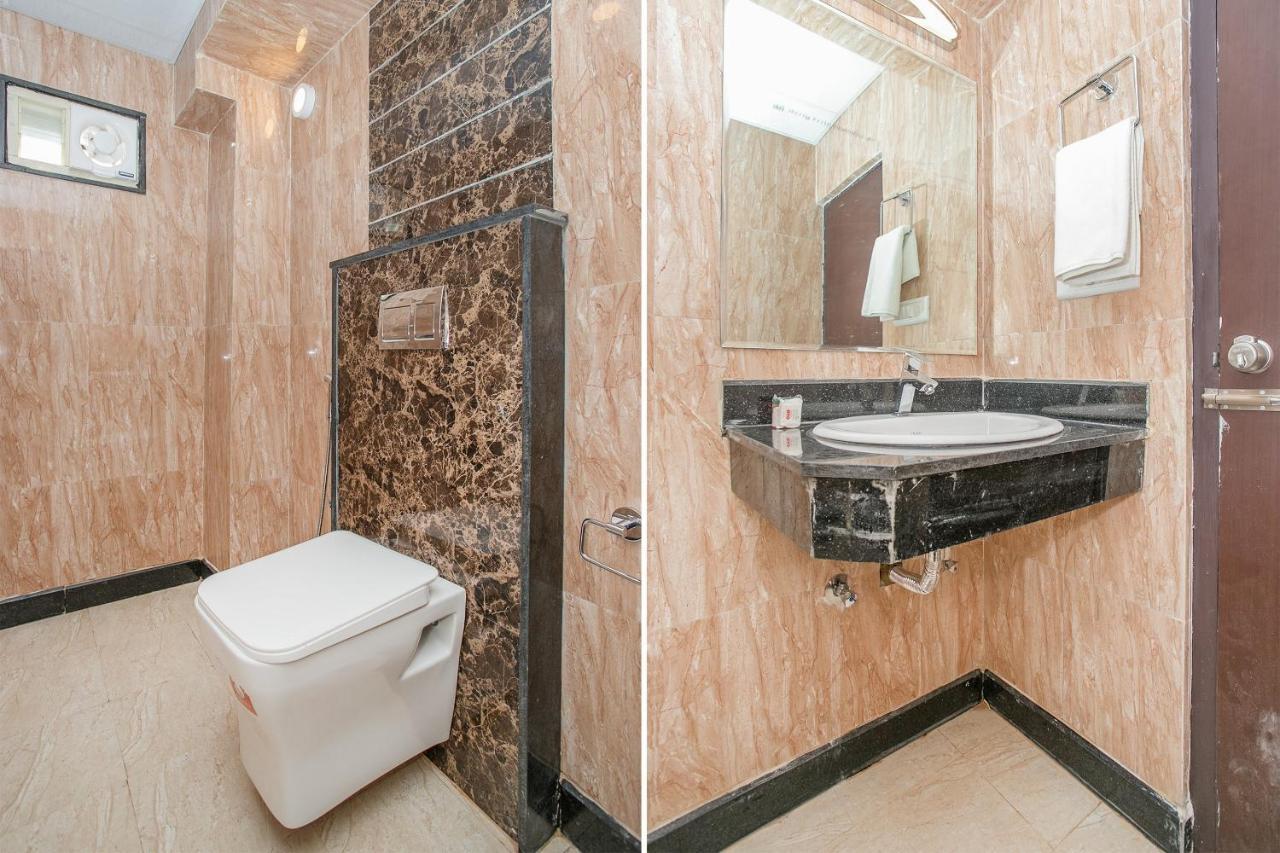 Oyo 13594 Mathrushree Residency Hotel Бангалор Екстериор снимка